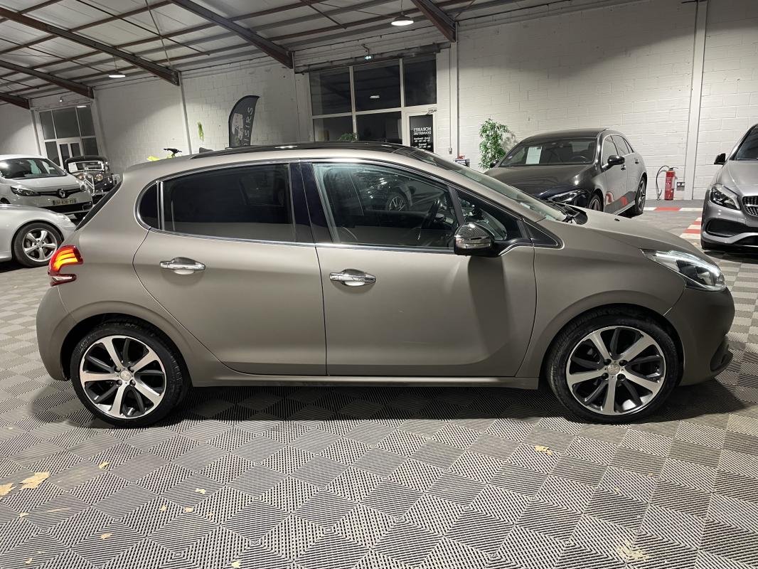 Peugeot 208 - Photo 5