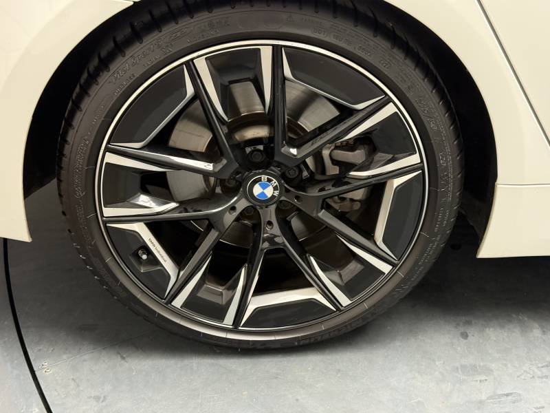 BMW Série 5 - Photo 11