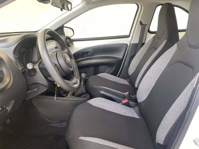 Toyota aygo x - Photo 5