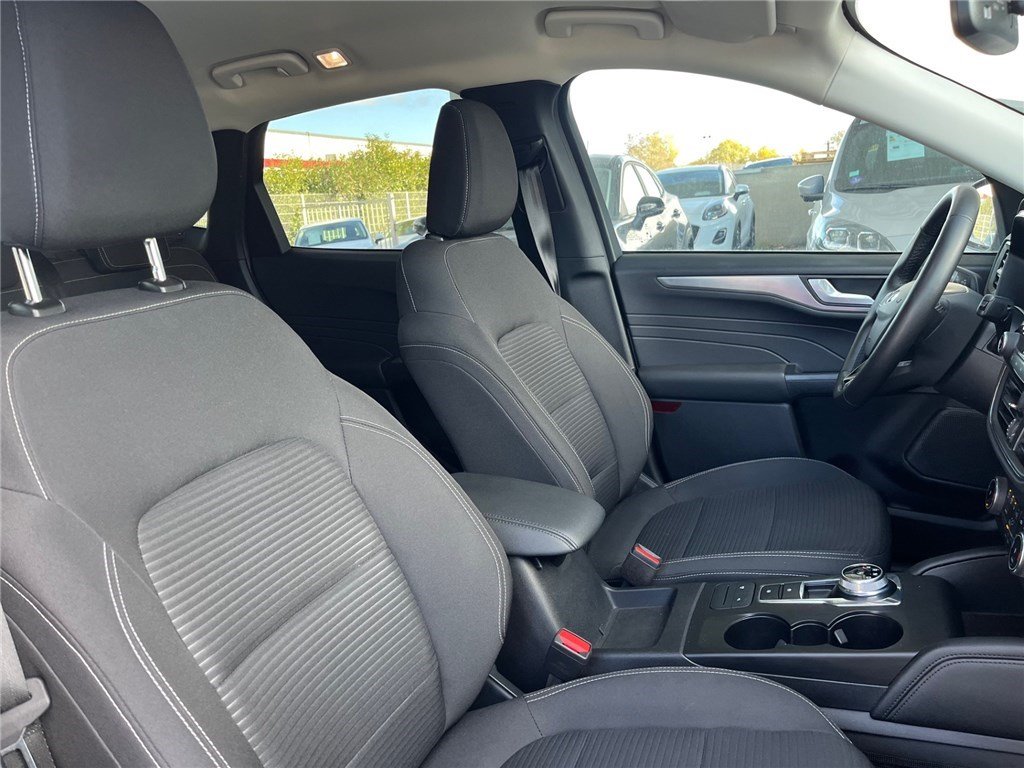 Ford Kuga - Photo 12