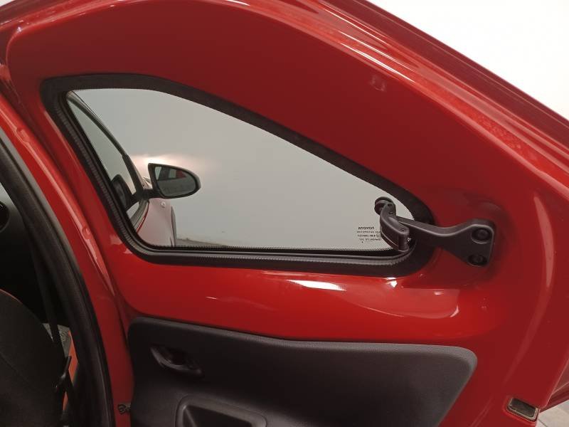 Toyota aygo x - Photo 19