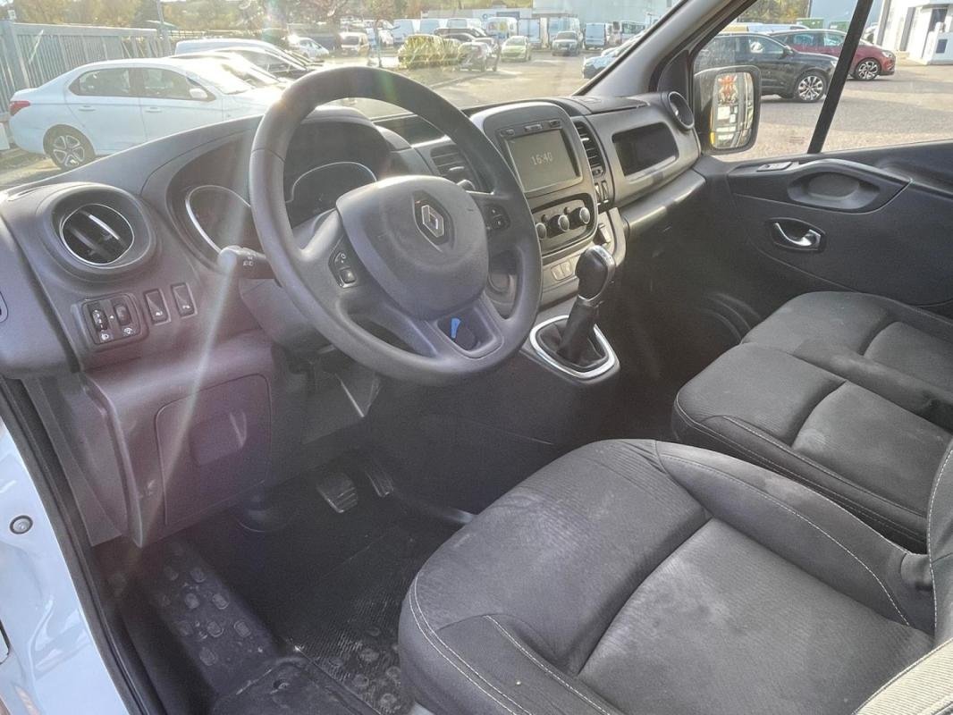 Renault Trafic - Photo 11