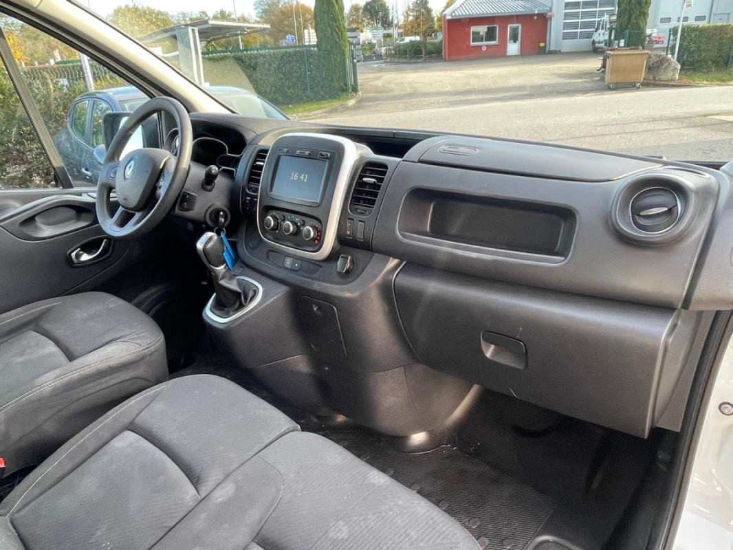 Renault Trafic - Photo 12
