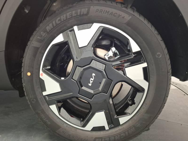 Kia Stonic - Photo 12
