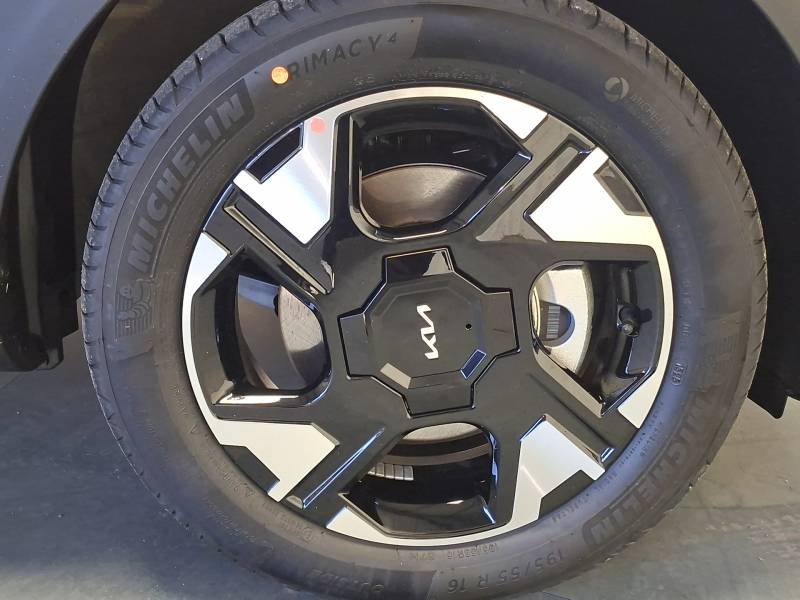 Kia Stonic - Photo 6