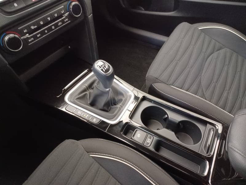 Kia CEED - Photo 23