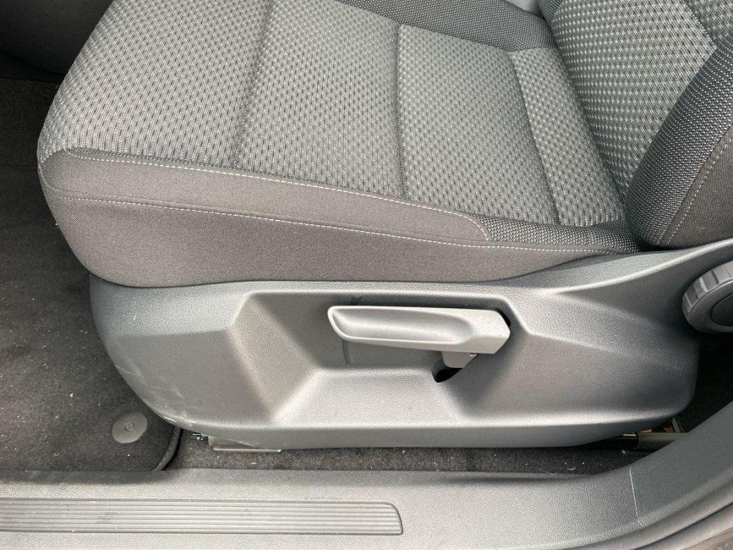 Volkswagen Touran - Photo 15