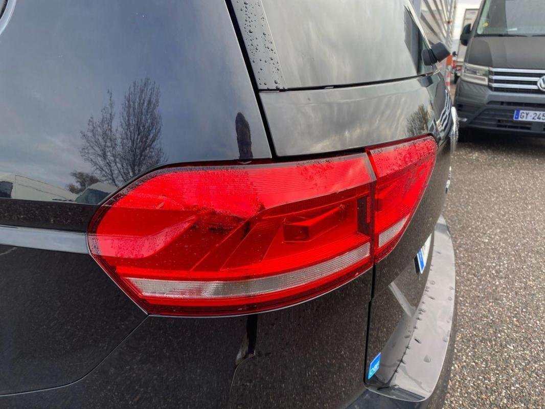 Volkswagen Touran - Photo 31