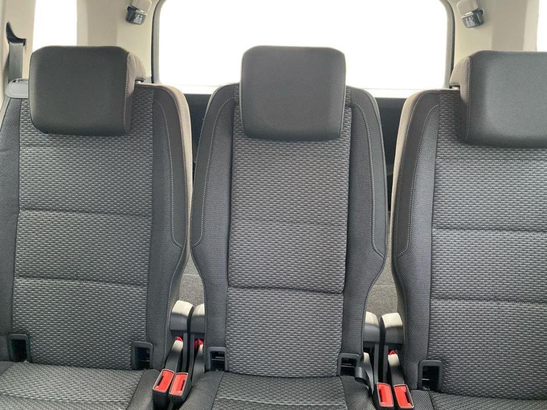 Volkswagen Touran - Photo 23