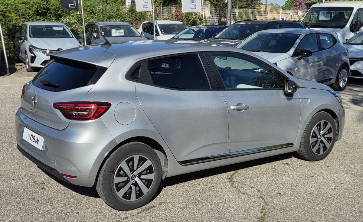 Renault Clio - Photo 17