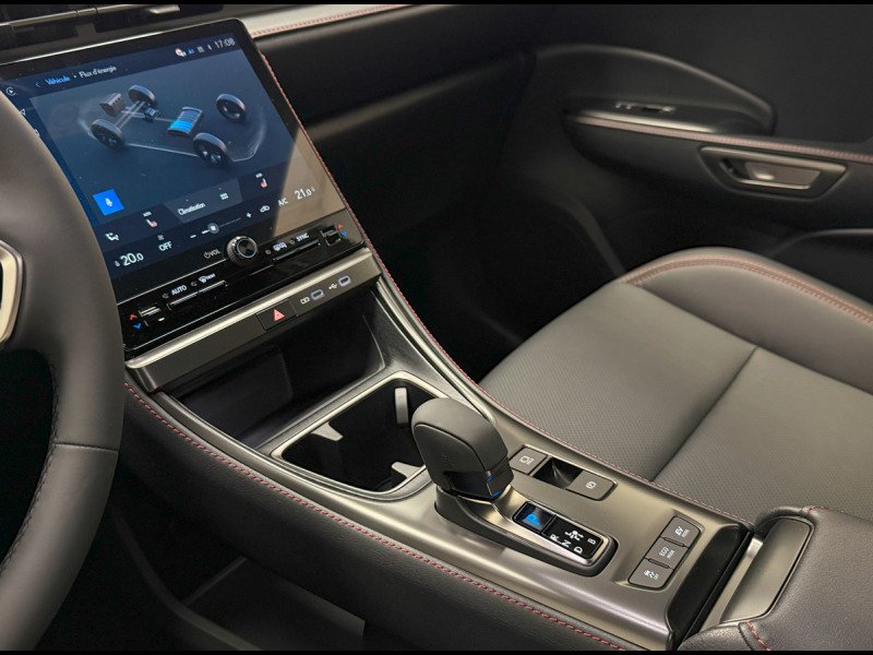 Lexus LBX - Photo 33