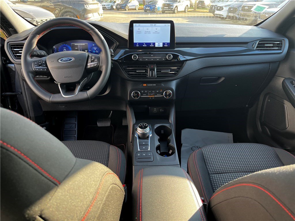 Ford Kuga - Photo 16