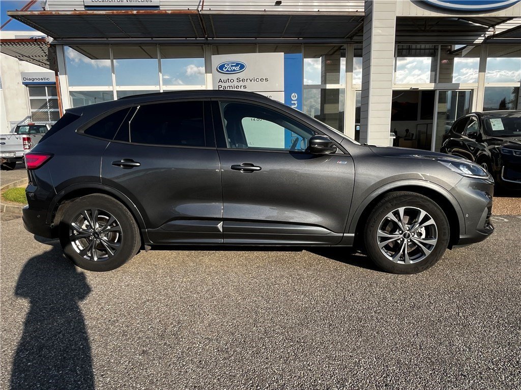 Ford Kuga - Photo 8