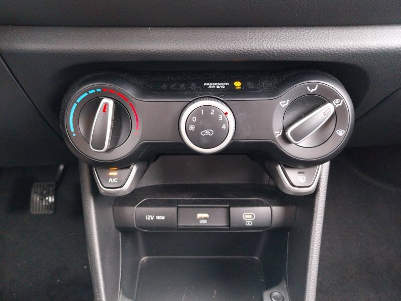 Kia Picanto - Photo 24