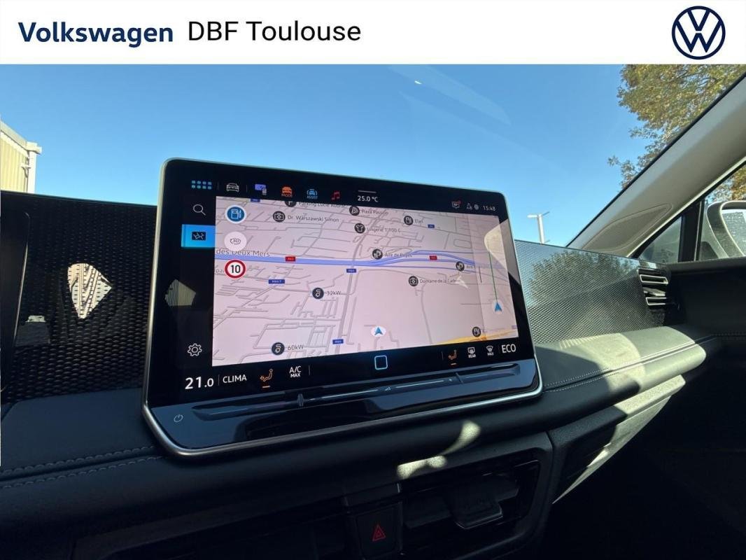 Volkswagen Tiguan - Photo 17