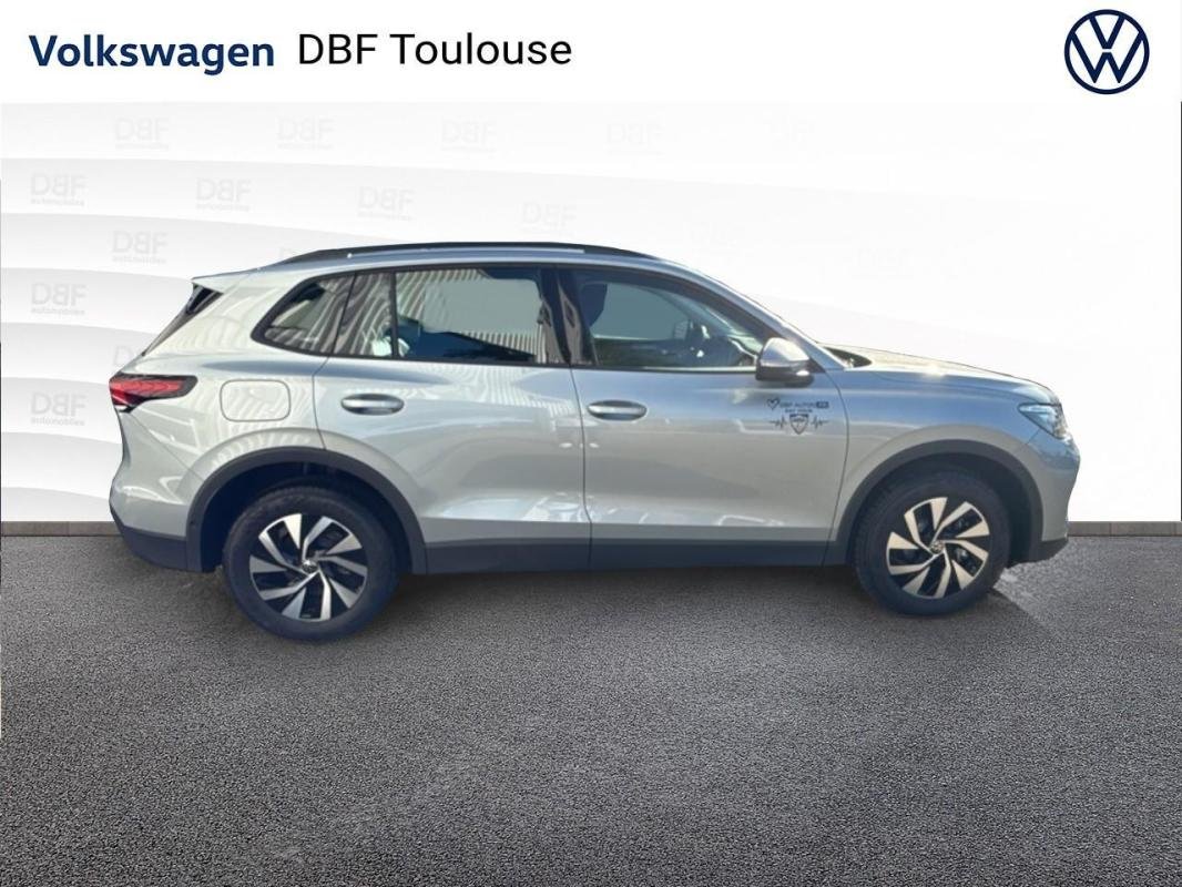 Volkswagen Tiguan - Photo 8