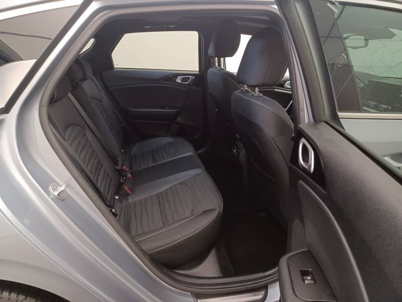 Kia Pro_cee'd - Photo 15