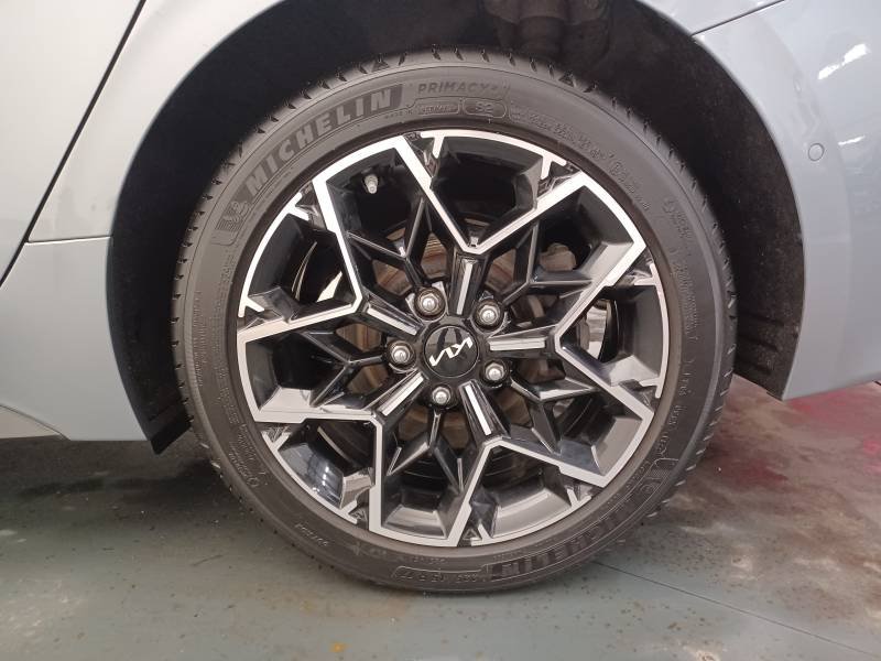 Kia Pro_cee'd - Photo 8