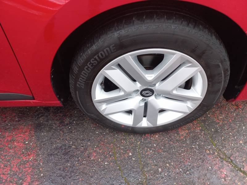 Renault Clio - Photo 24