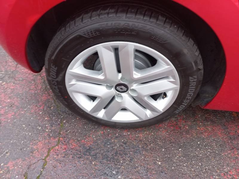 Renault Clio - Photo 25