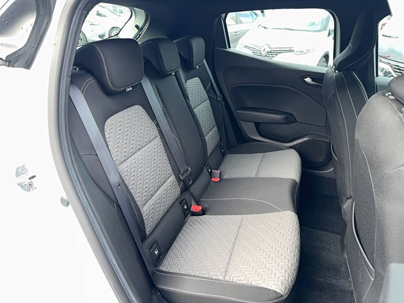 Renault Clio - Photo 16