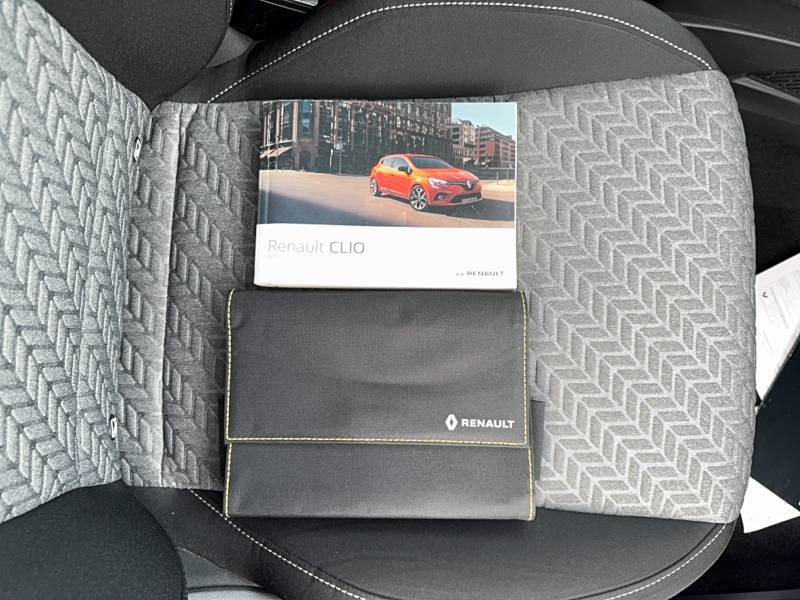 Renault Clio - Photo 24