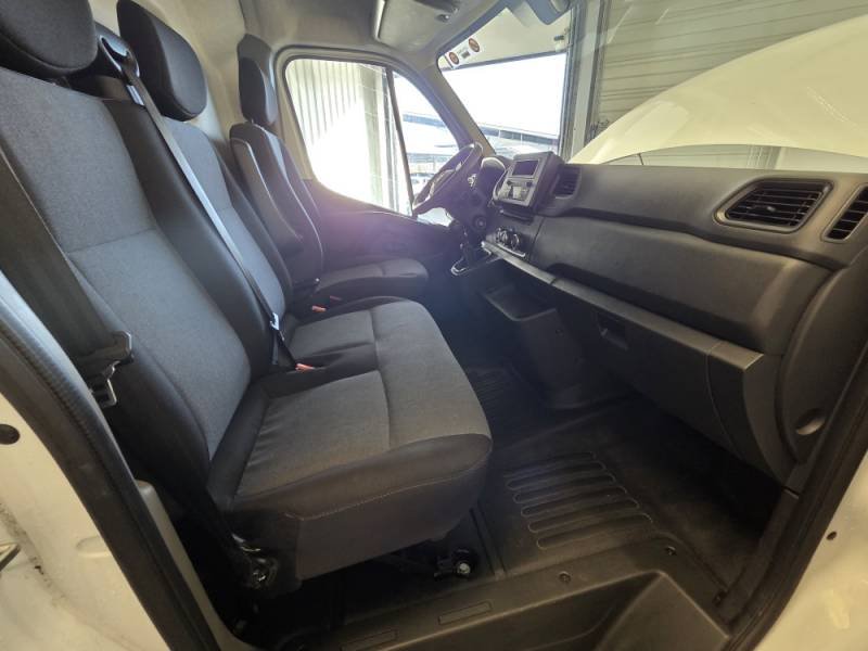 Renault Master - Photo 12