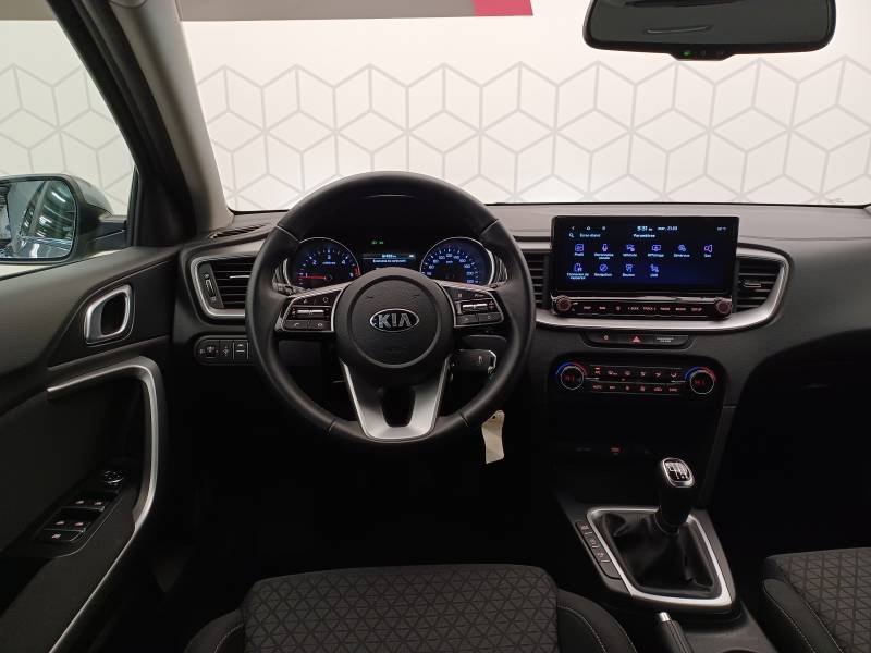 Kia Xceed - Photo 23