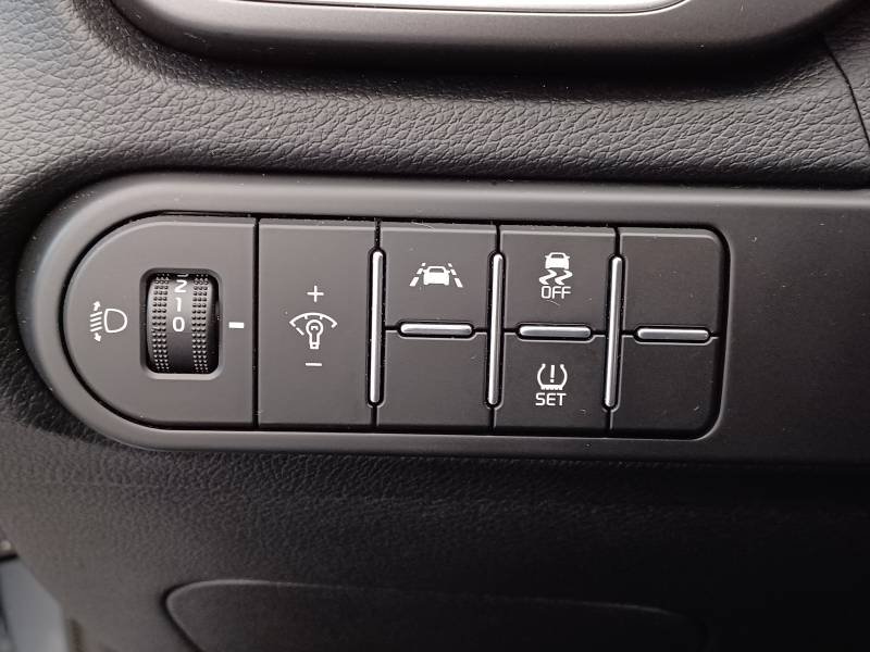 Kia Xceed - Photo 27