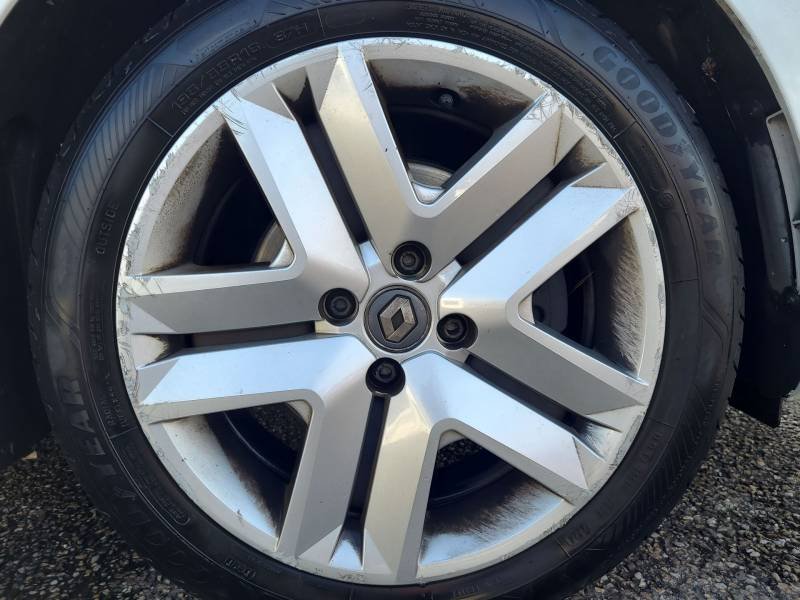 Renault Clio - Photo 18