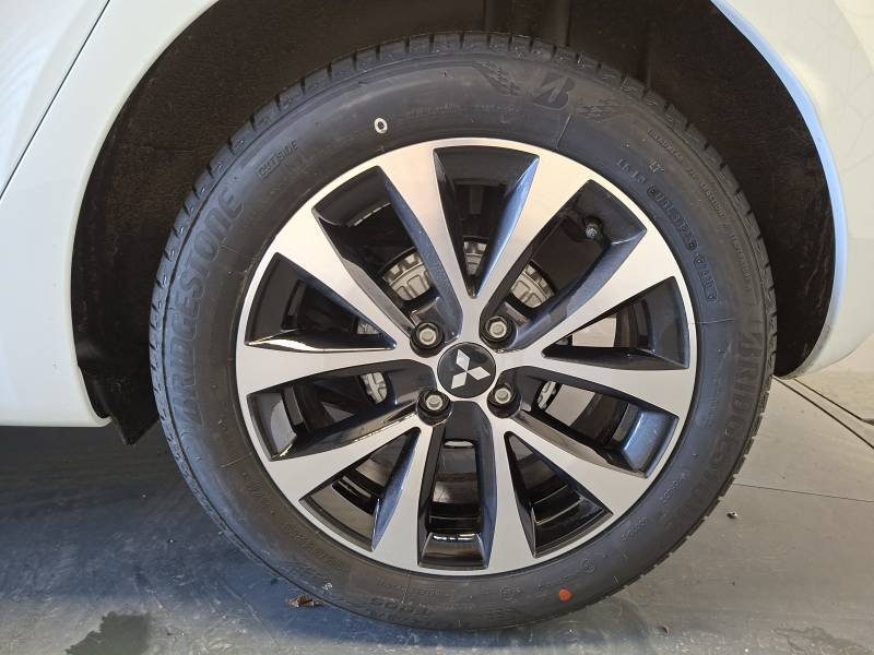 Mitsubishi Colt - Photo 13
