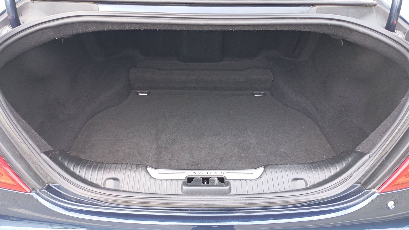Jaguar XJ - Photo 14