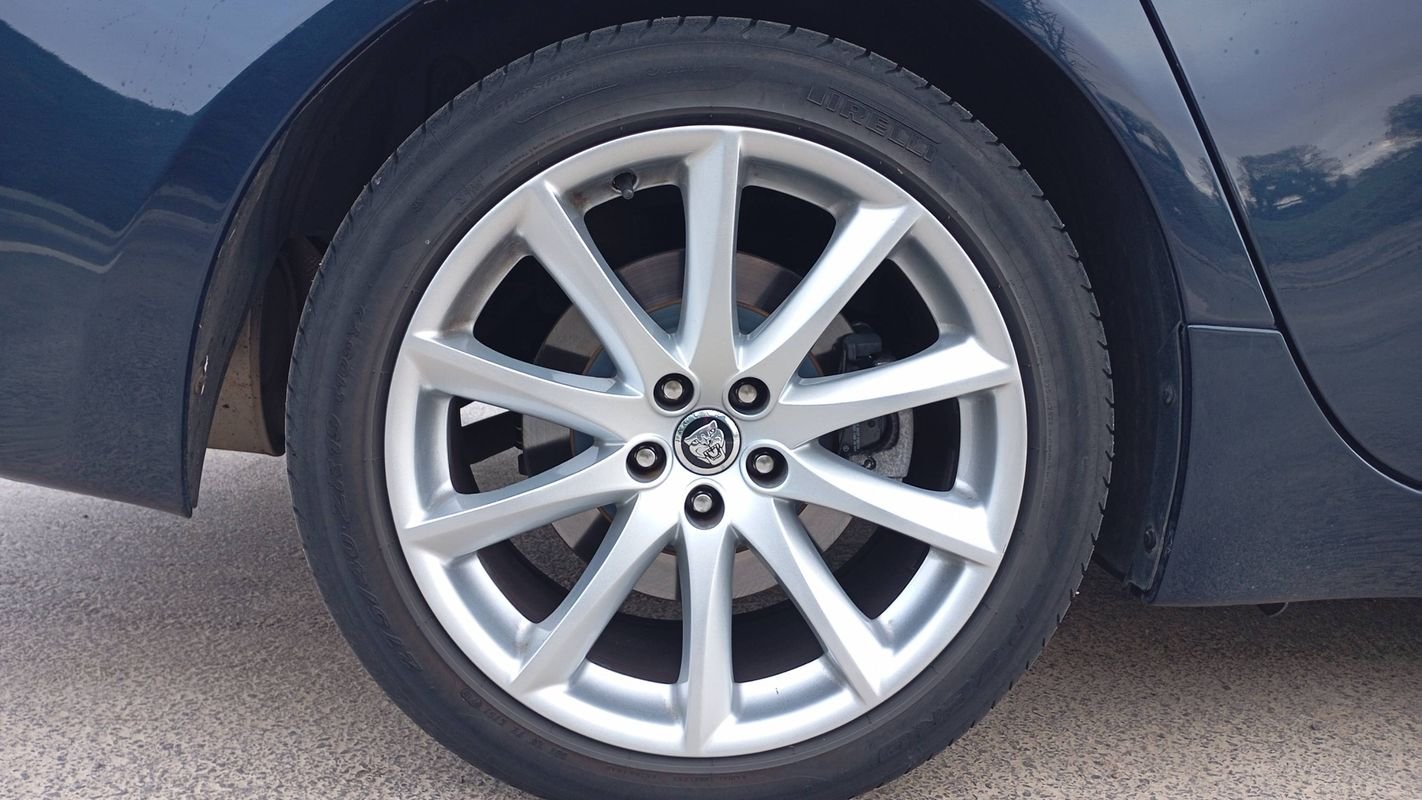Jaguar XJ - Photo 16