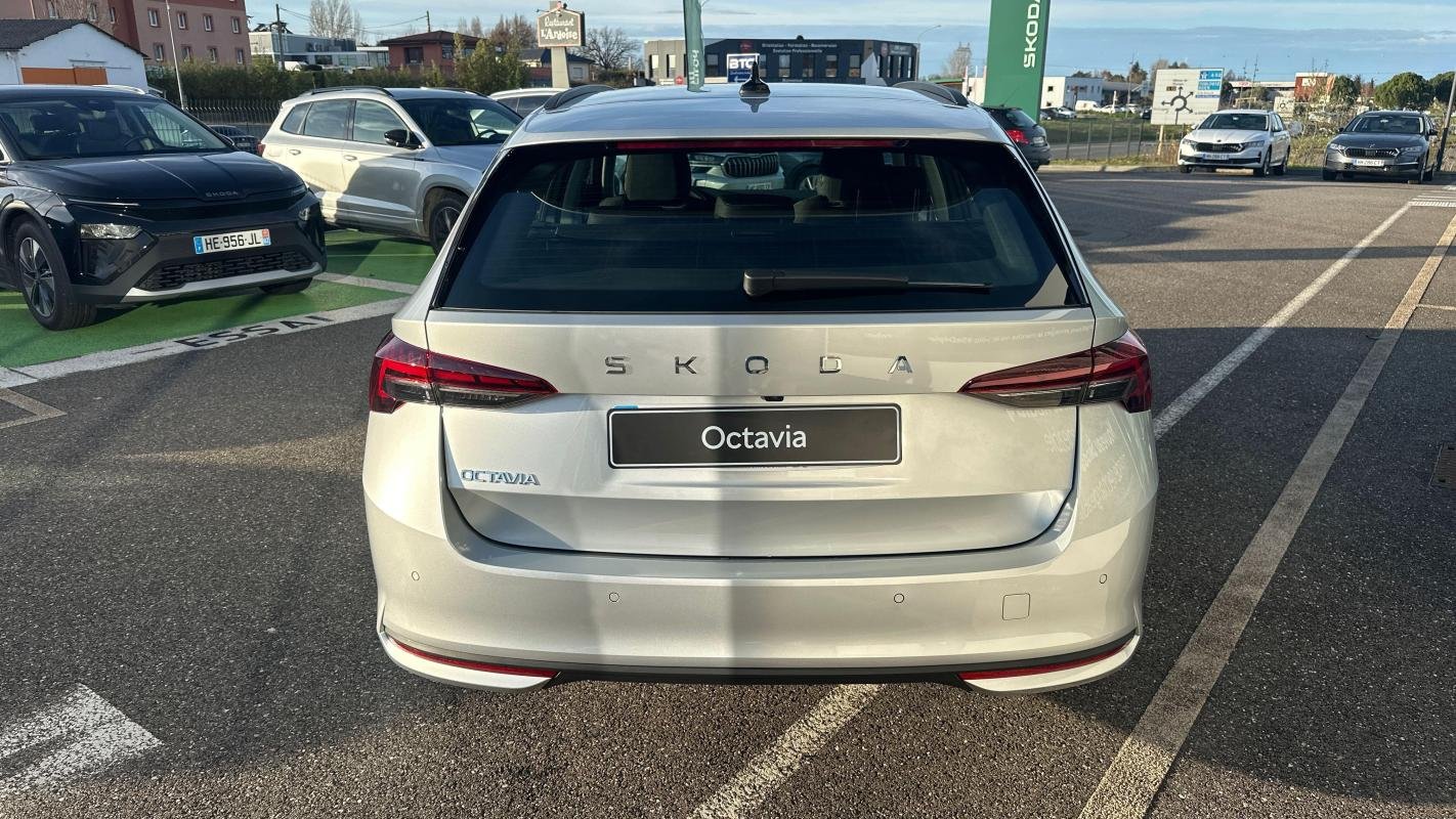 Skoda Octavia - Photo 4