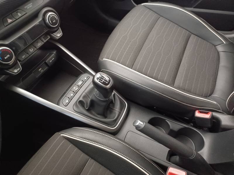Kia Stonic - Photo 21
