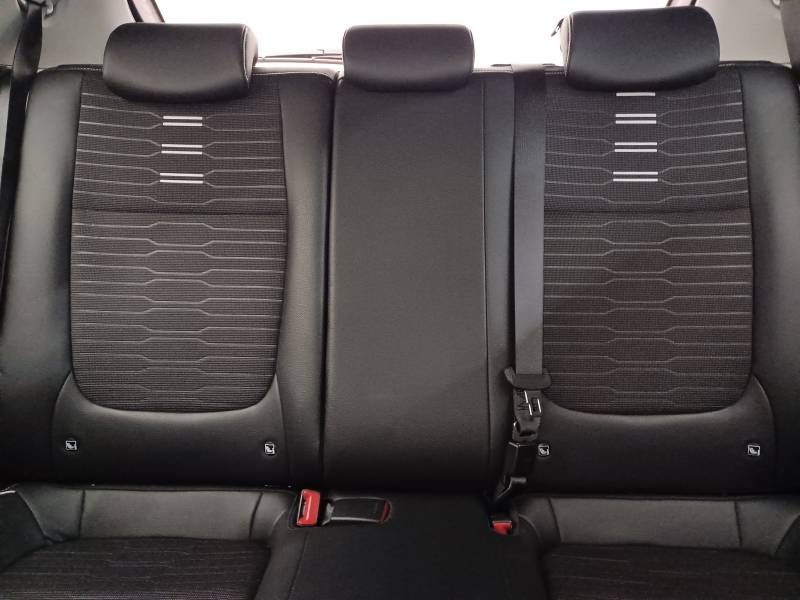 Kia Stonic - Photo 22