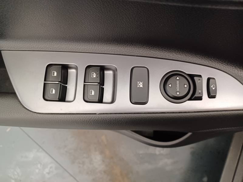 Kia Stonic - Photo 31