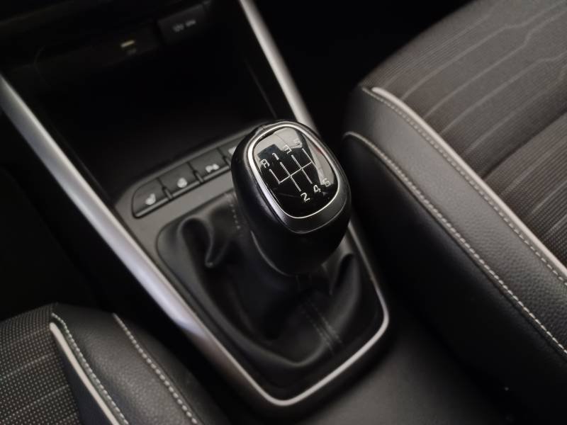 Kia Stonic - Photo 36