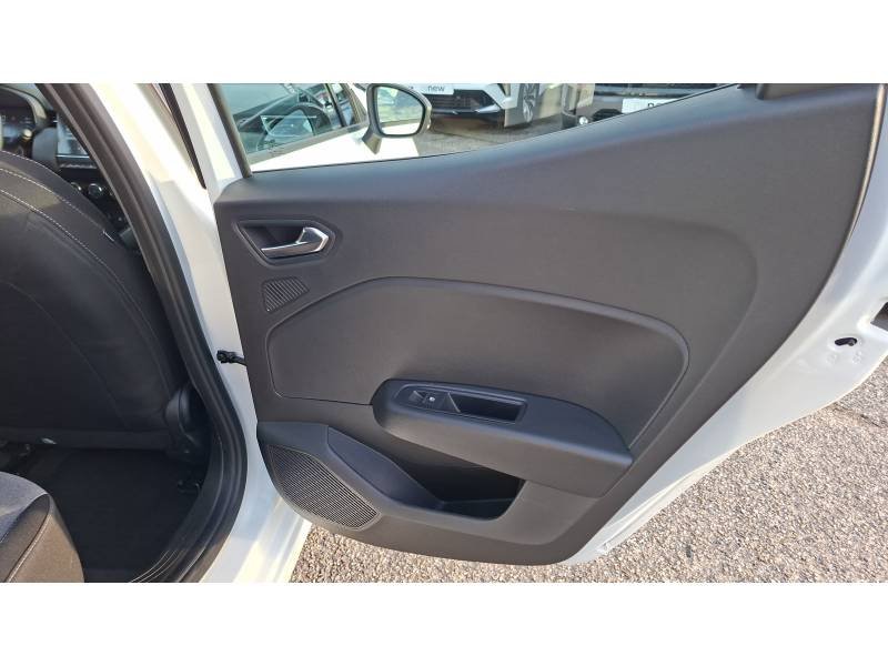 Renault Clio - Photo 18