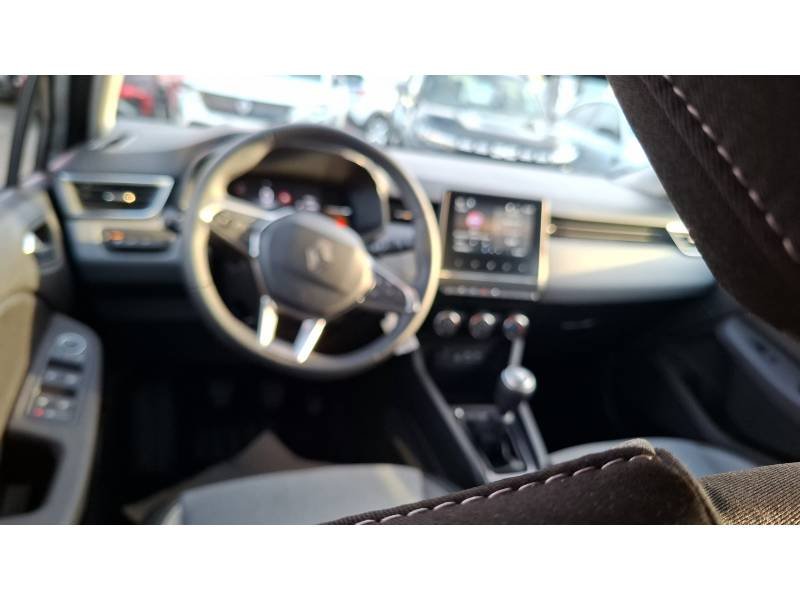 Renault Clio - Photo 25