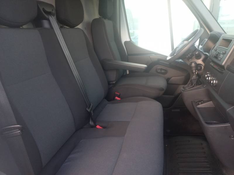 Renault Master - Photo 12