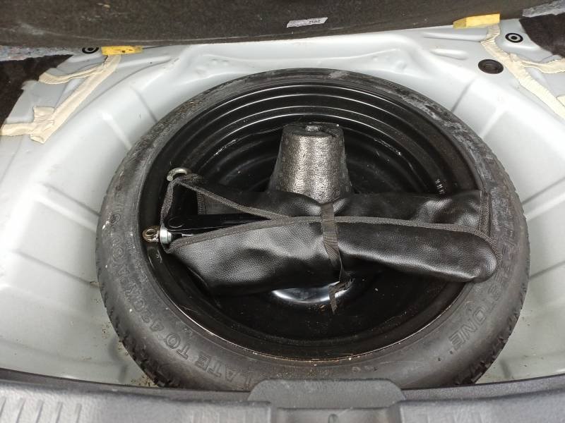 Toyota Auris - Photo 13