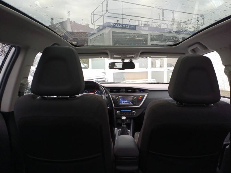 Toyota Auris - Photo 14