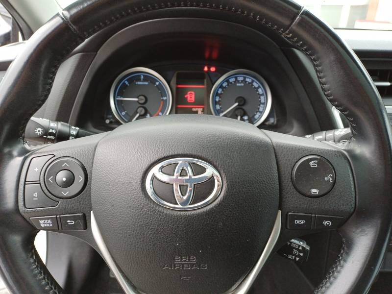 Toyota Auris - Photo 29