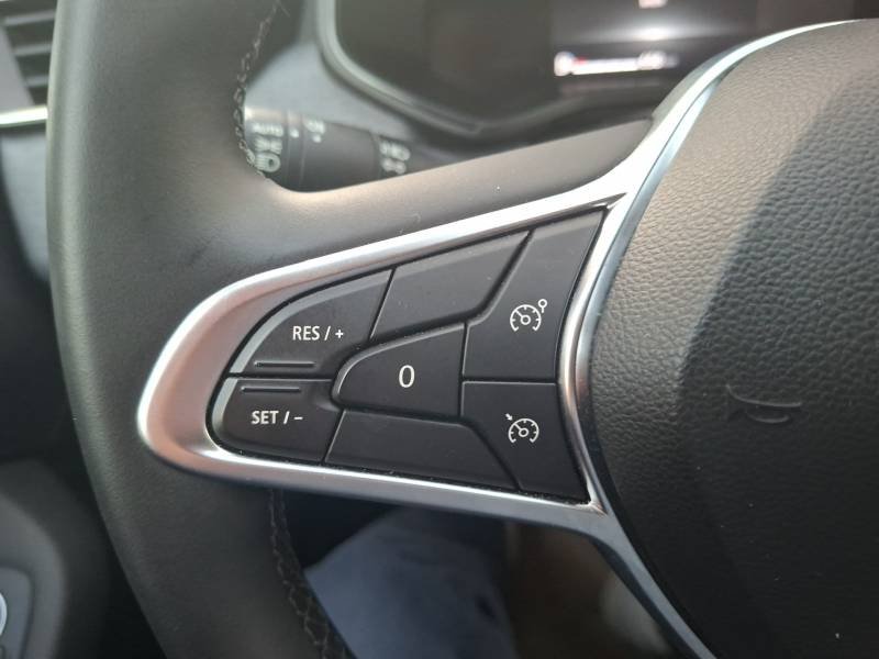 Renault Clio - Photo 22