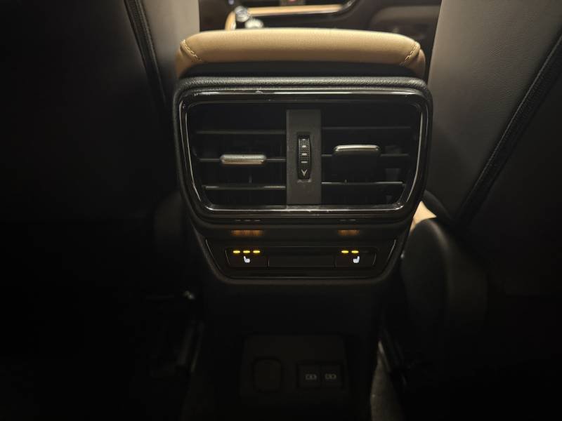 Lexus NX - Photo 26