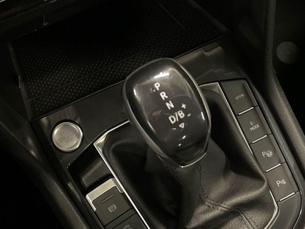 Volkswagen Tiguan - Photo 12