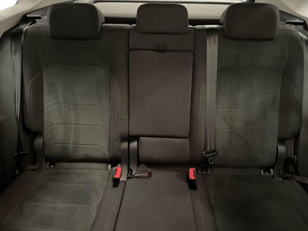 Volkswagen Tiguan - Photo 23