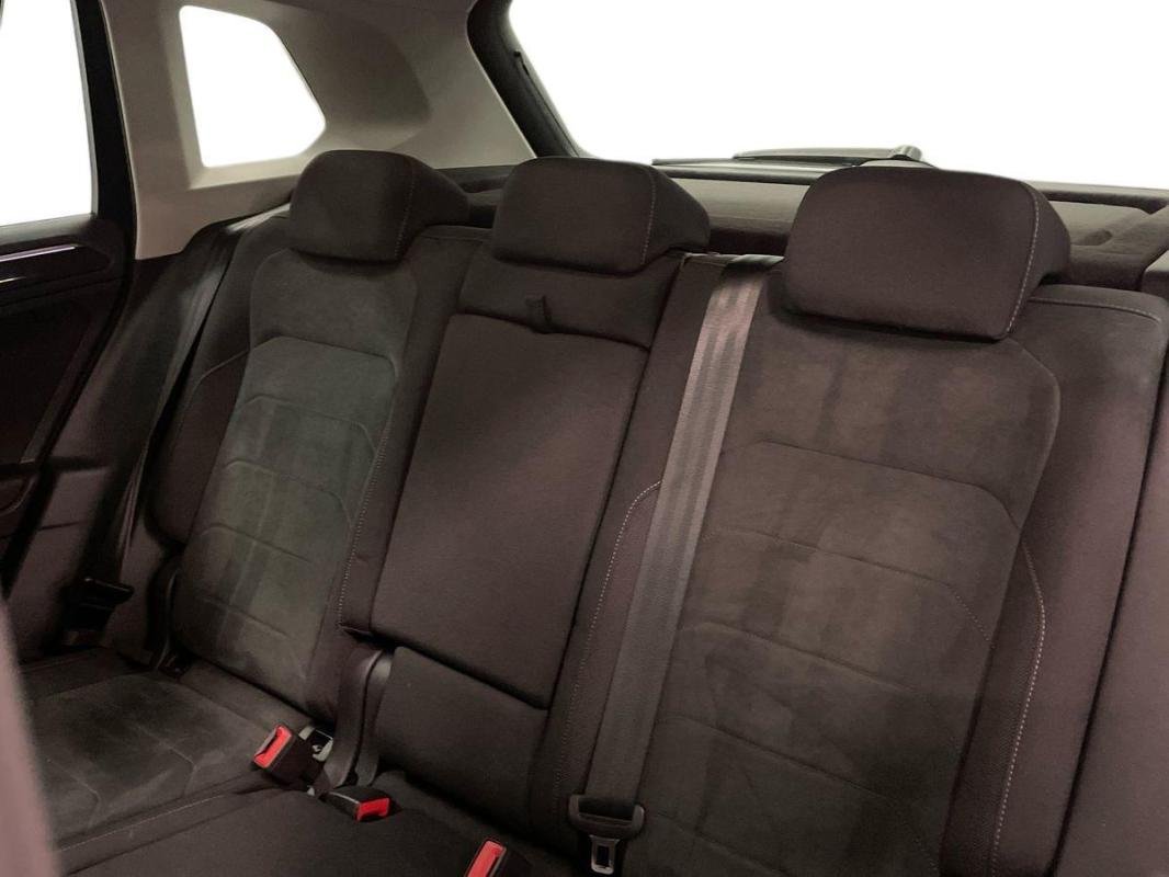 Volkswagen Tiguan - Photo 24