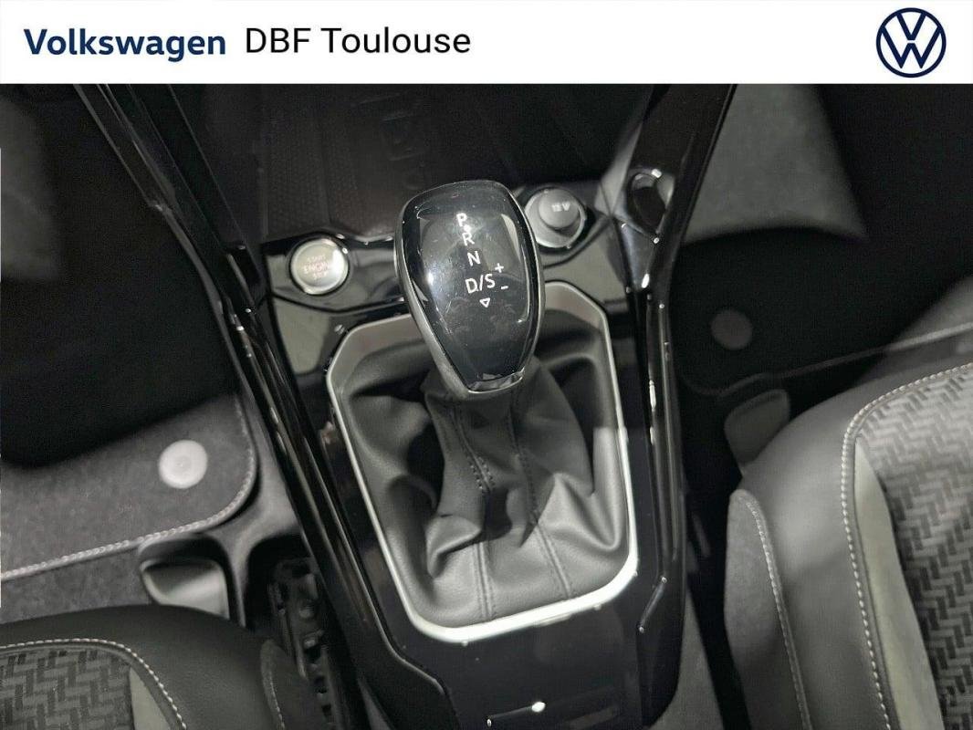 Volkswagen T-Roc - Photo 24